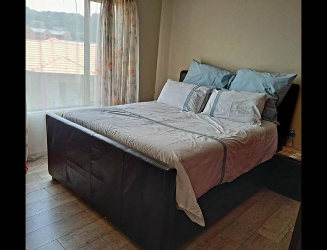 2 BEDROOM TOWNHOUSE SOLD IN GLENVISTA